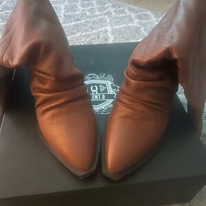 Chic Brown Heeled Boots for Women